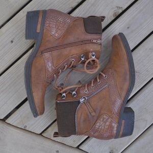 Faux Leather Booties Zip Size 40 US 9-9.5